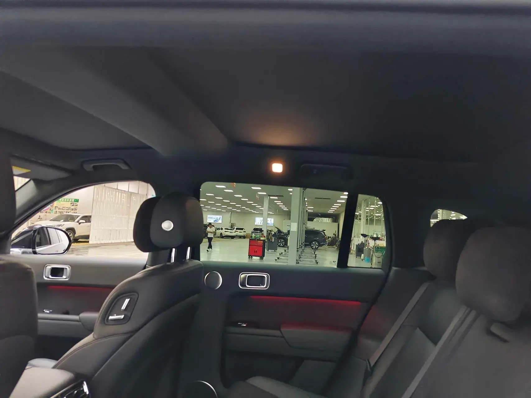 2024 LI L7 thumbnail 4