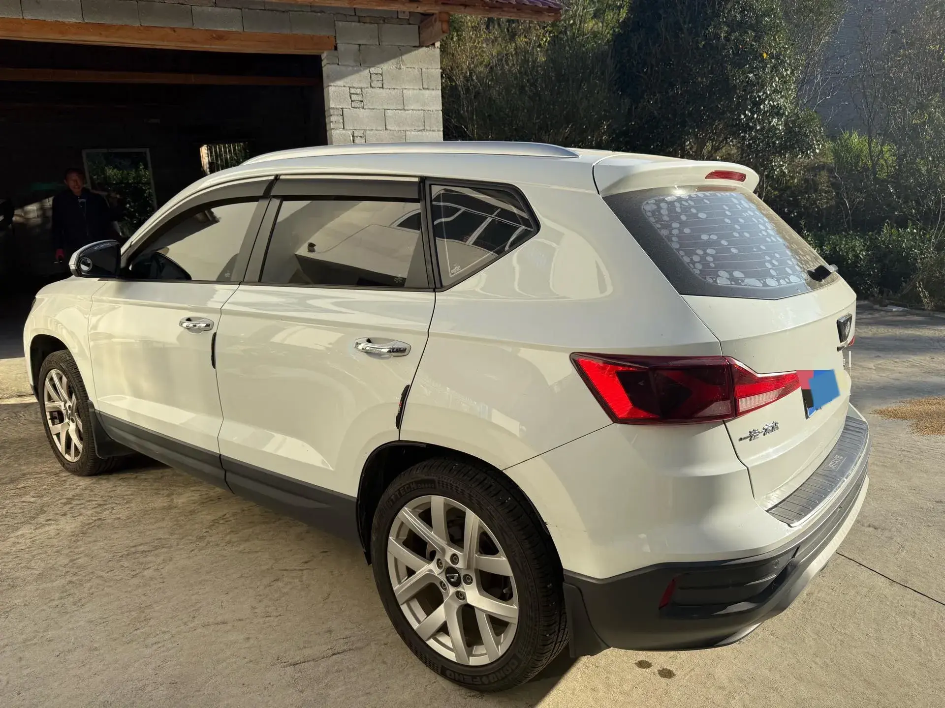 2019 JETTA VS5 thumbnail 4