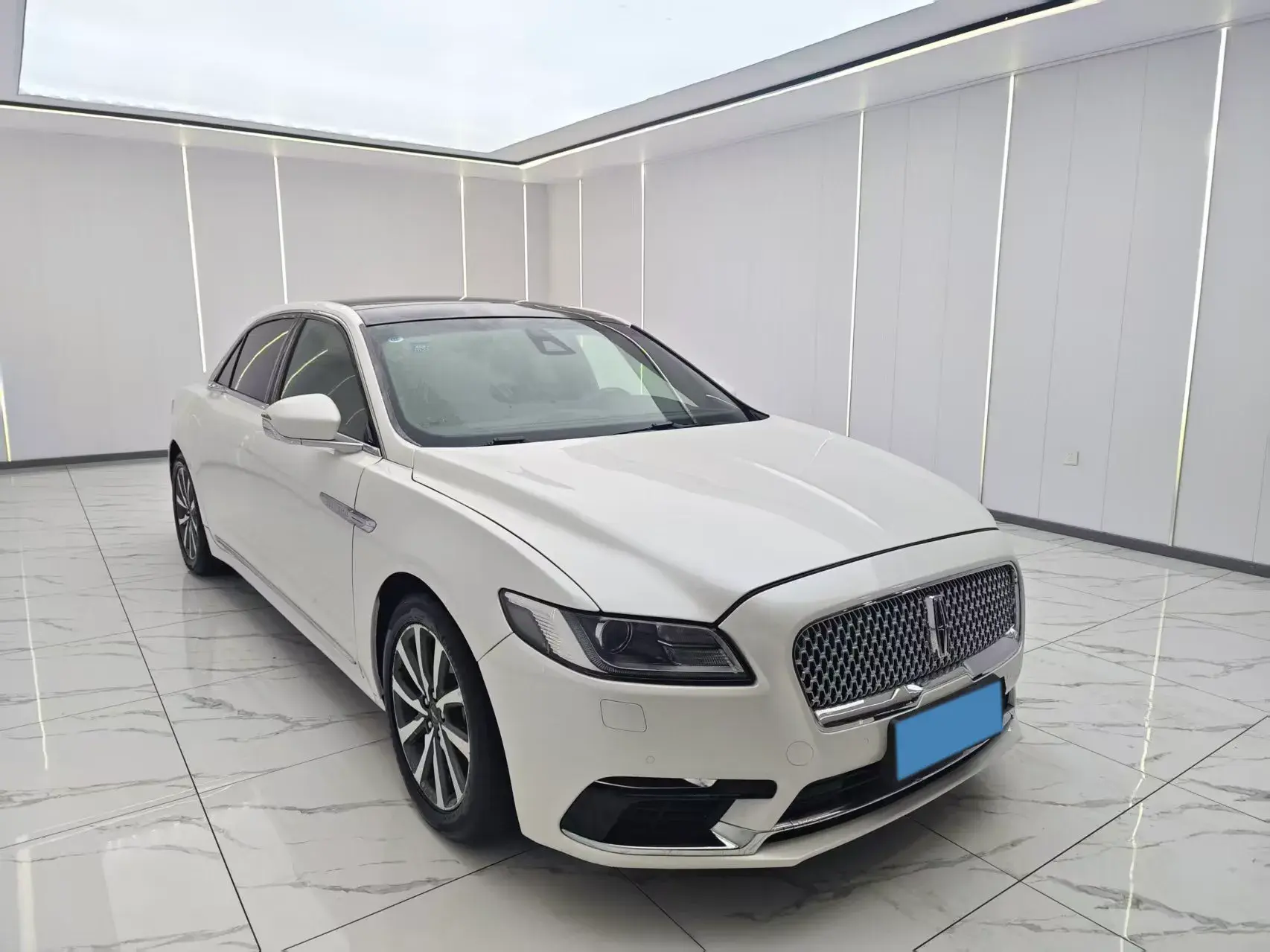 2019 LINCOLN CONTINENTAL thumbnail 3