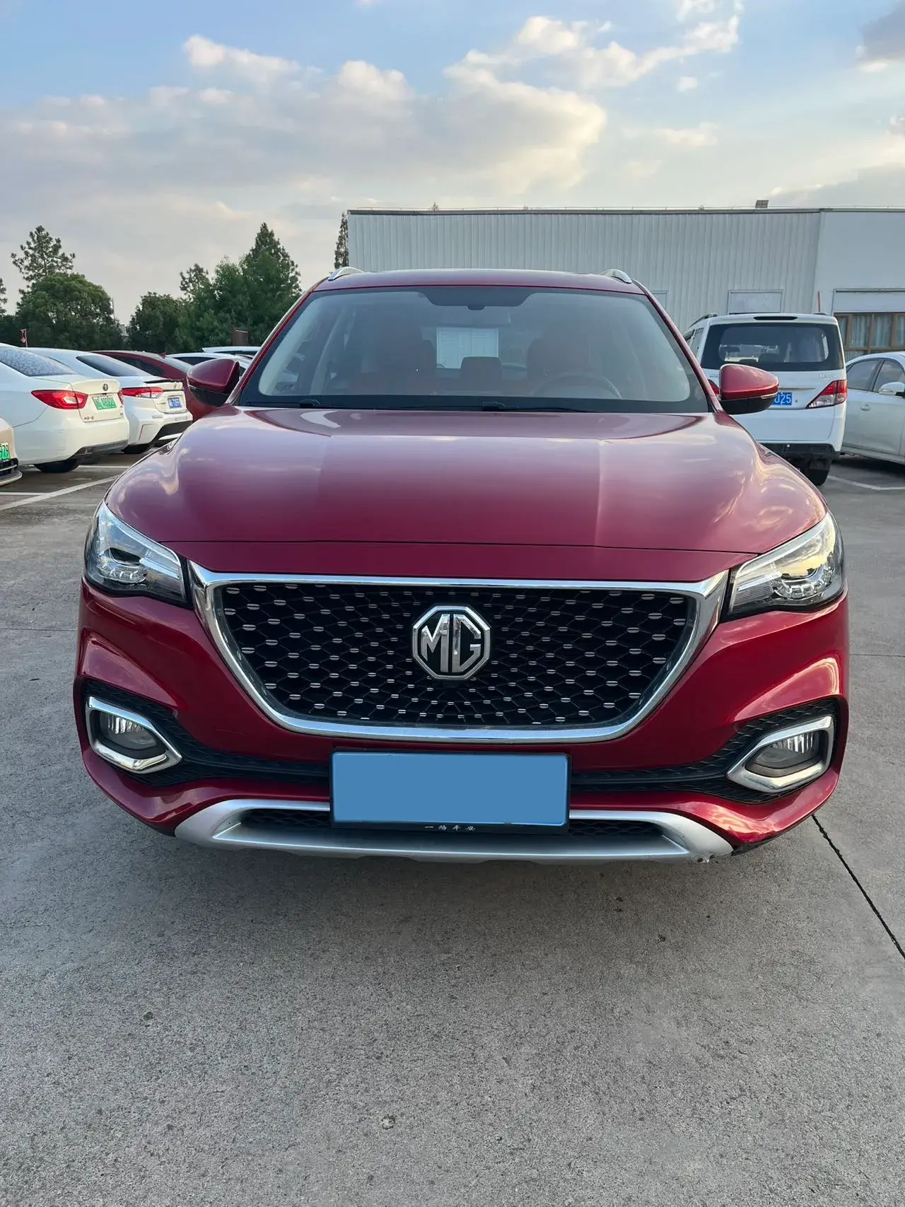 2018 MG HS thumbnail 2