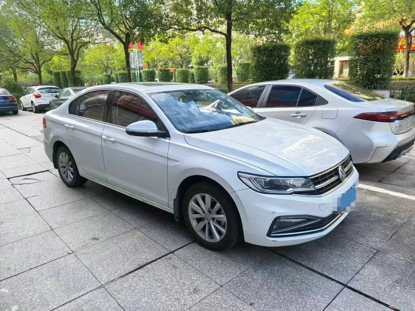 2019 VOLKSWAGEN BORA thumbnail 2