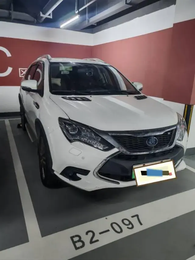 2017 BYD TANG thumbnail 2