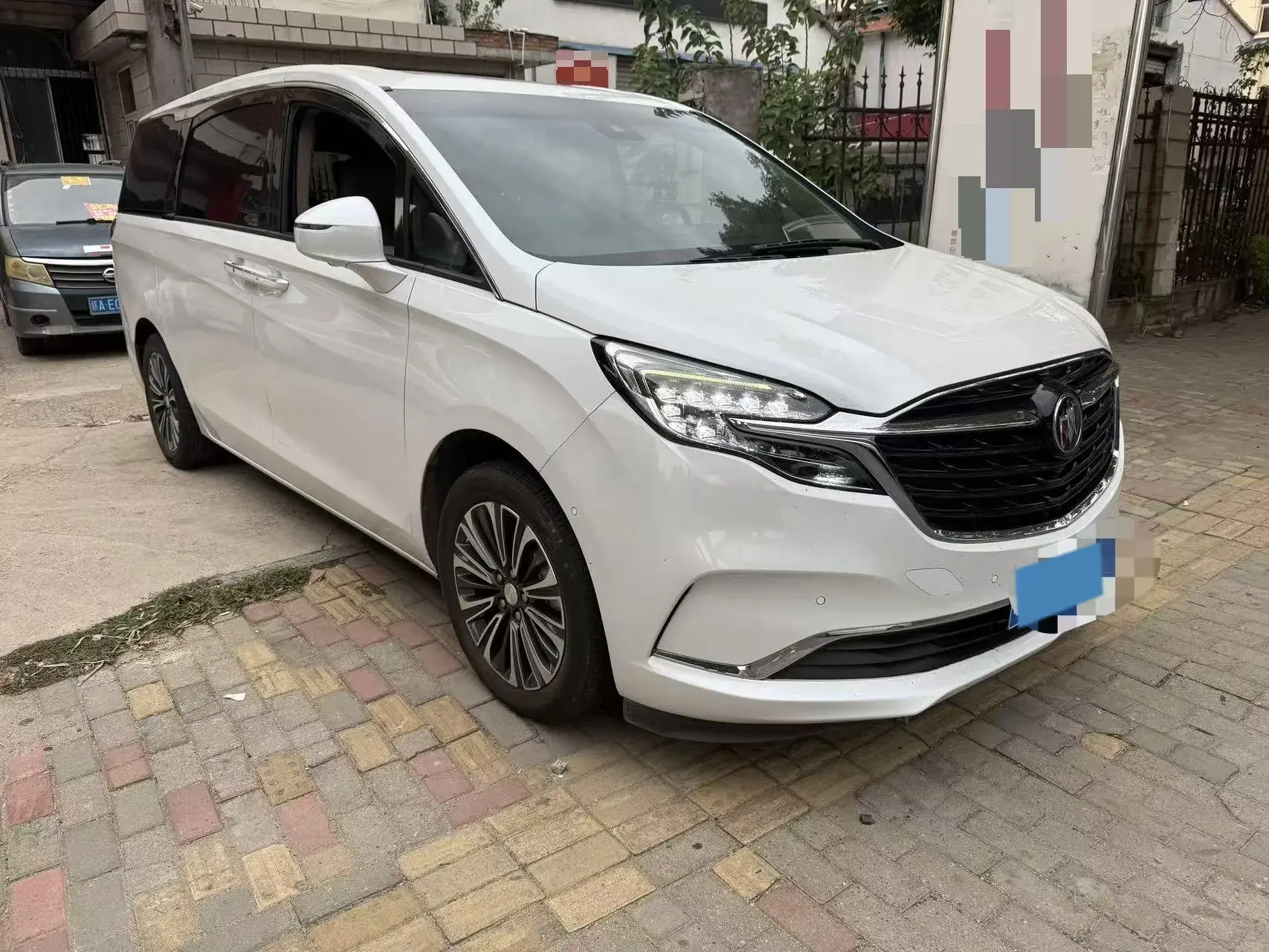 2020 BUICK GL8 thumbnail 3