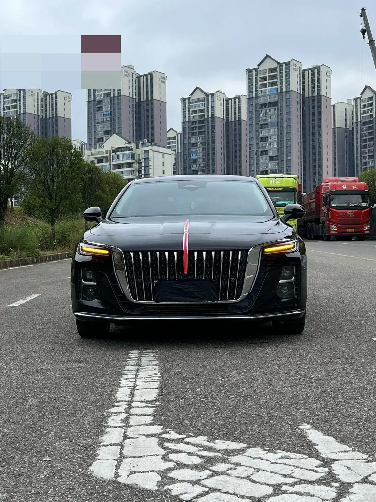 2023 HONGQI H5 thumbnail 3