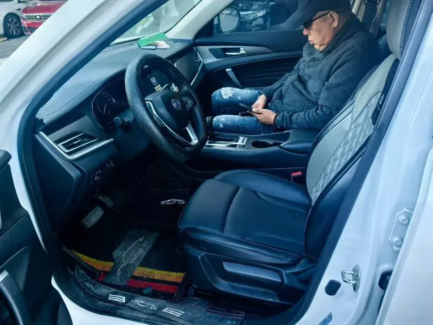 2019 CHANGAN CS35 thumbnail 4