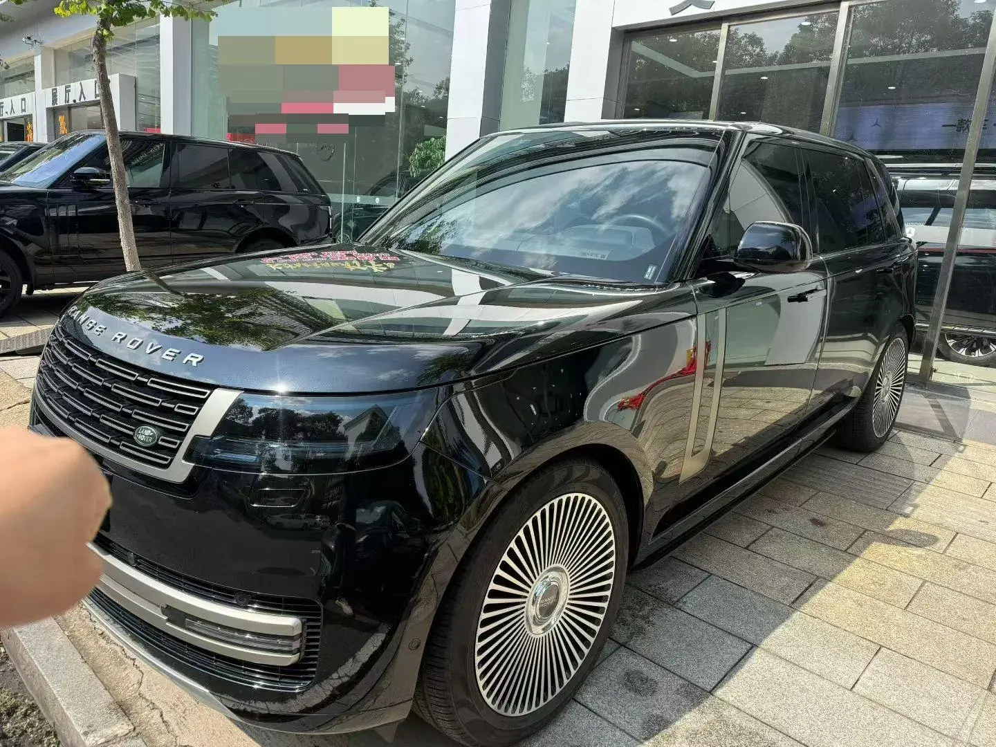 2022 LAND ROVER view 1
