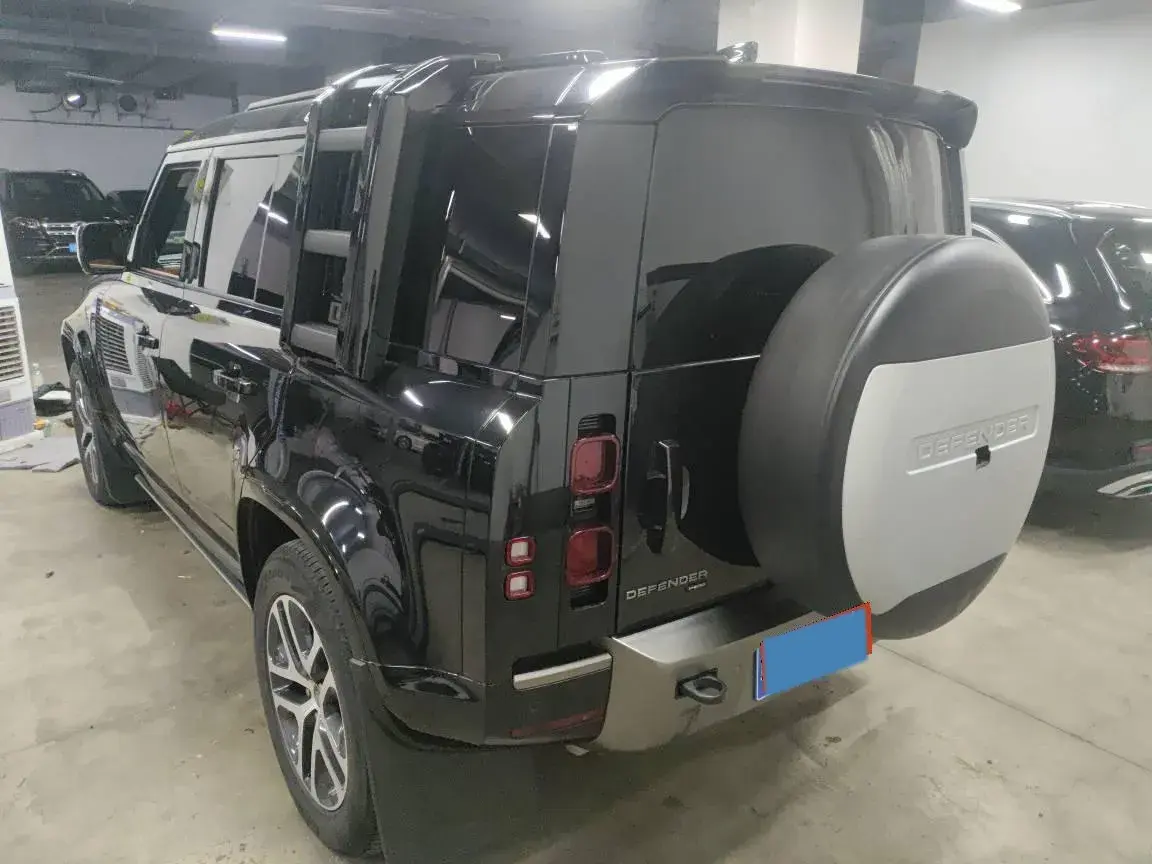 2022 LAND ROVER thumbnail 2