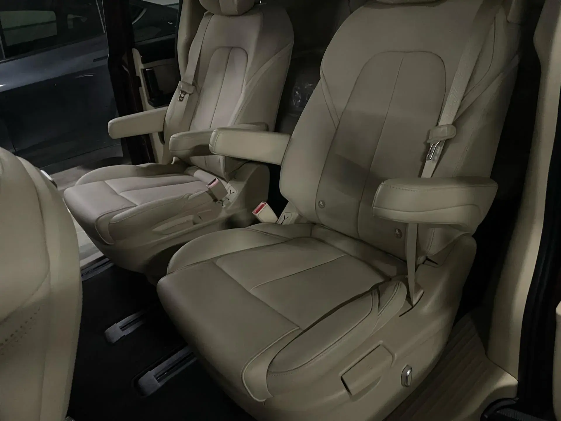 2022 BUICK GL8 thumbnail 4