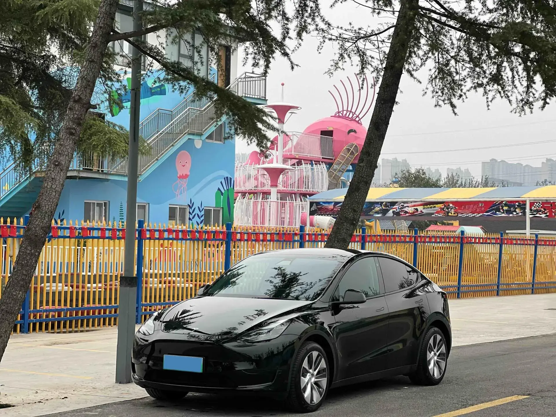 2022 TESLA MODEL view 1