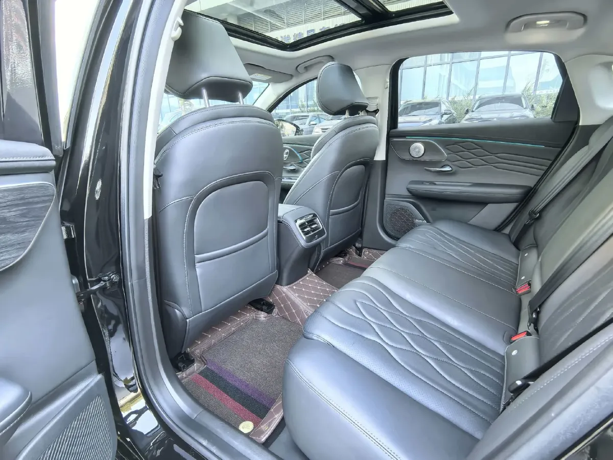 2025 Chery Arrizo 8 Pro 1.6T 197HP L4 7DCT,autocango,china used car exporter,china ev exporter,chinese used car exporter,chinese used ev exporter