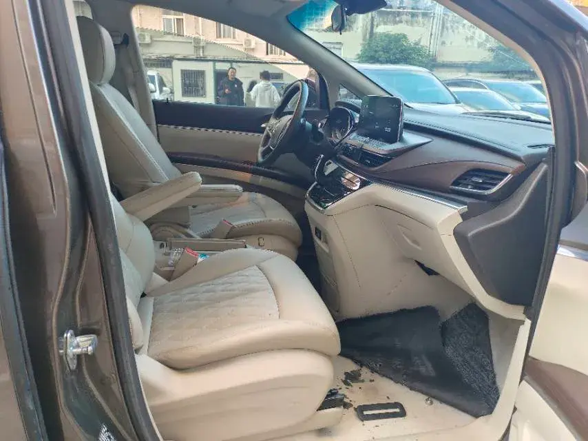 2023 BUICK GL8 thumbnail 3