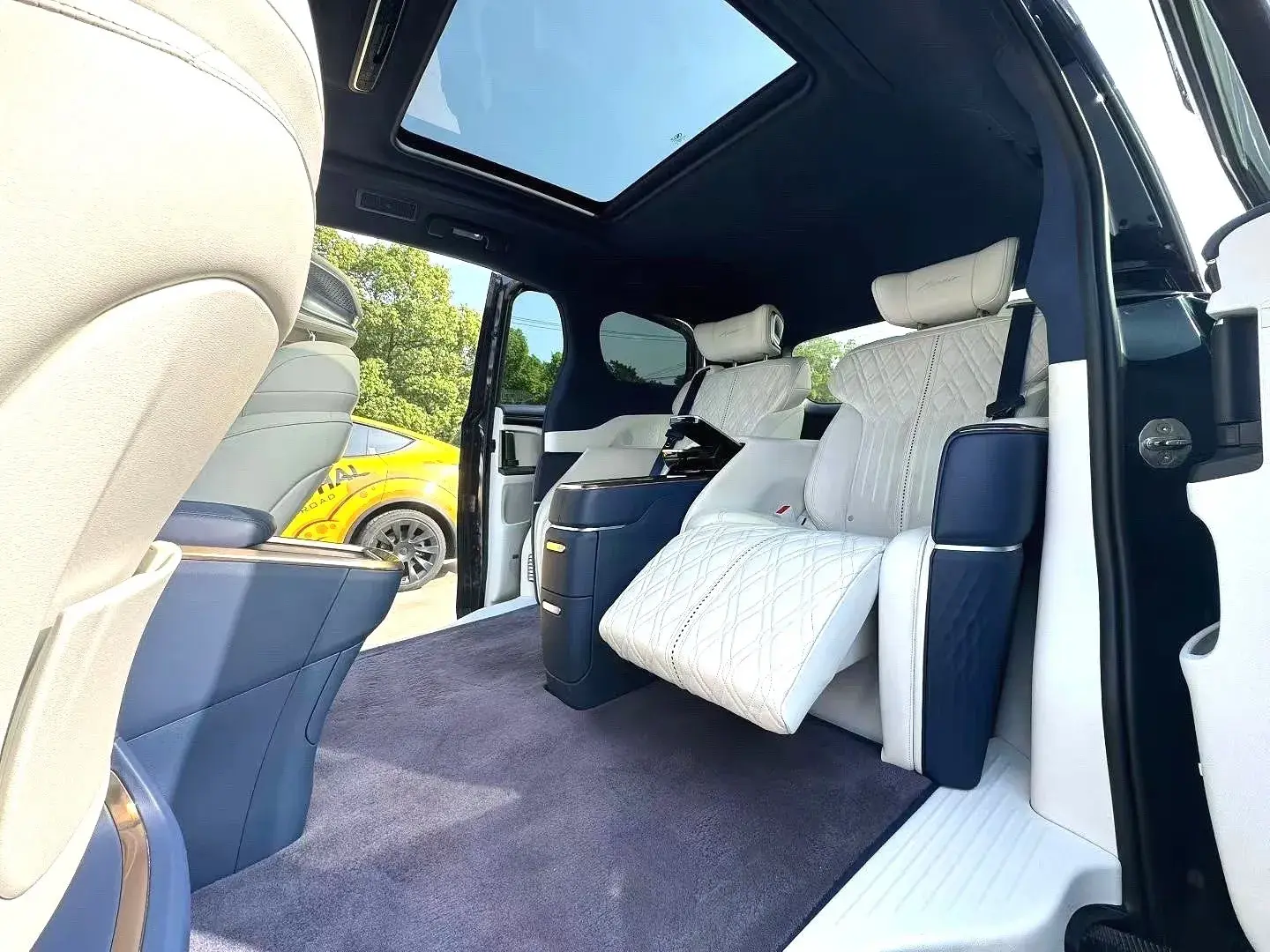 2020 BUICK GL8 thumbnail 3