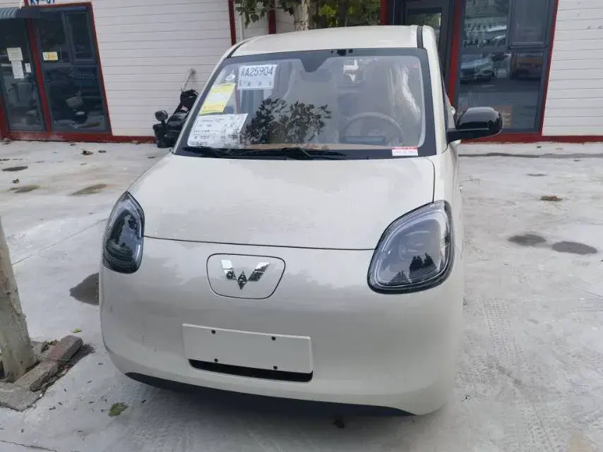 2025 WULING HONGGUANG thumbnail 2