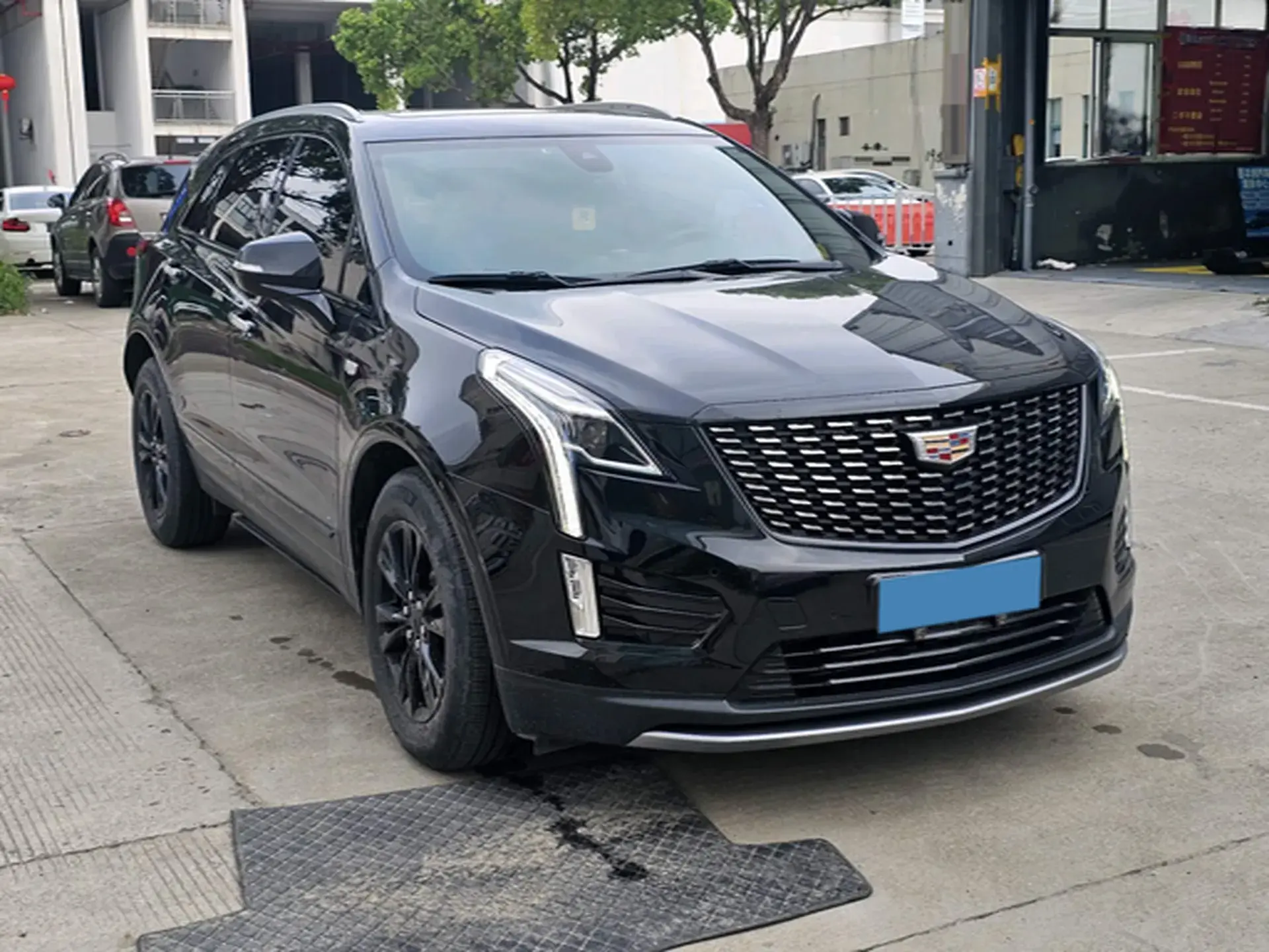 2022 CADILLAC XT5 thumbnail 2