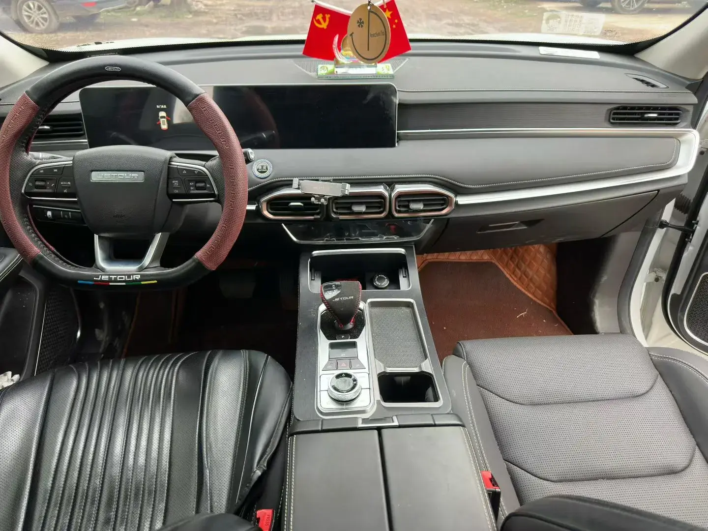 2023 JETOUR X70 thumbnail 3