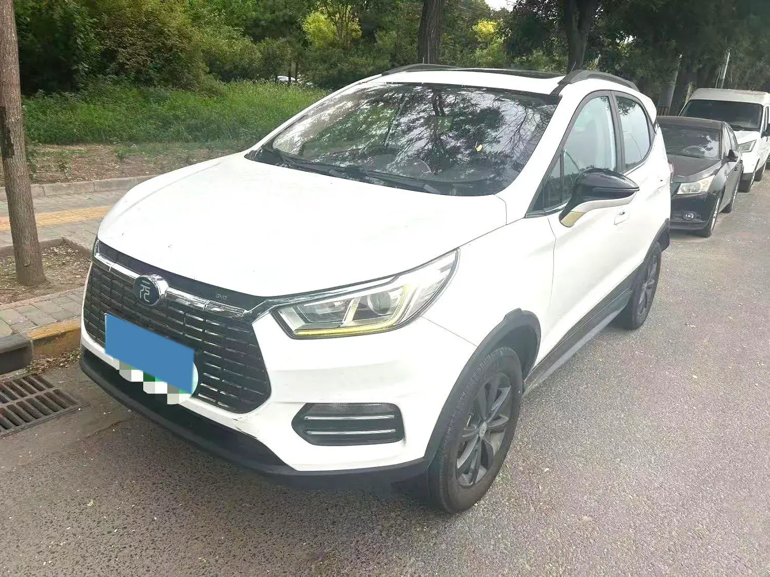 2018 BYD YUAN view 1