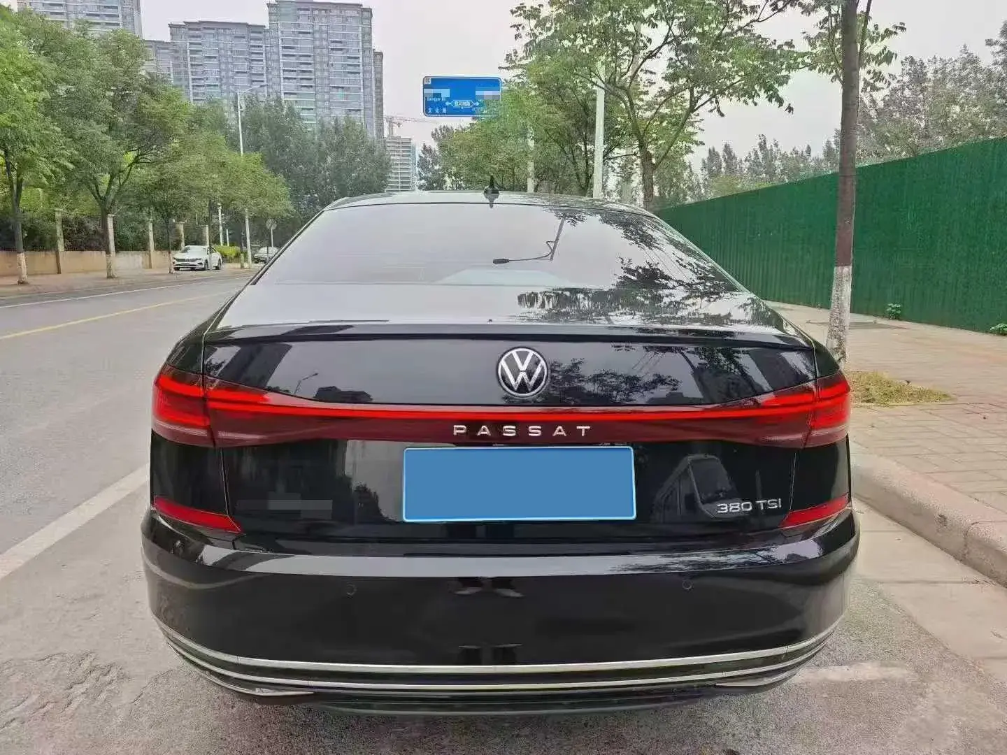 2025 VOLKSWAGEN PASSAT thumbnail 4