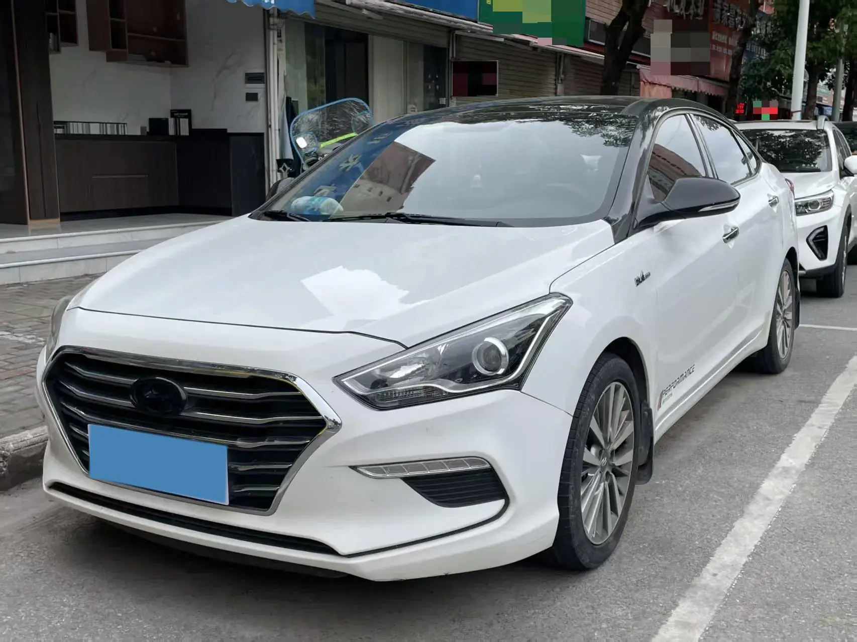 2019 HYUNDAI MISTRA view 1
