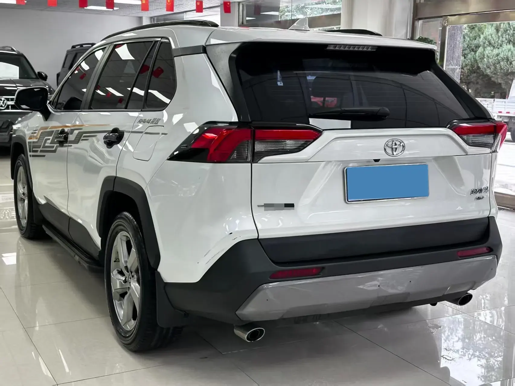 2021 TOYOTA RAV4 thumbnail 2
