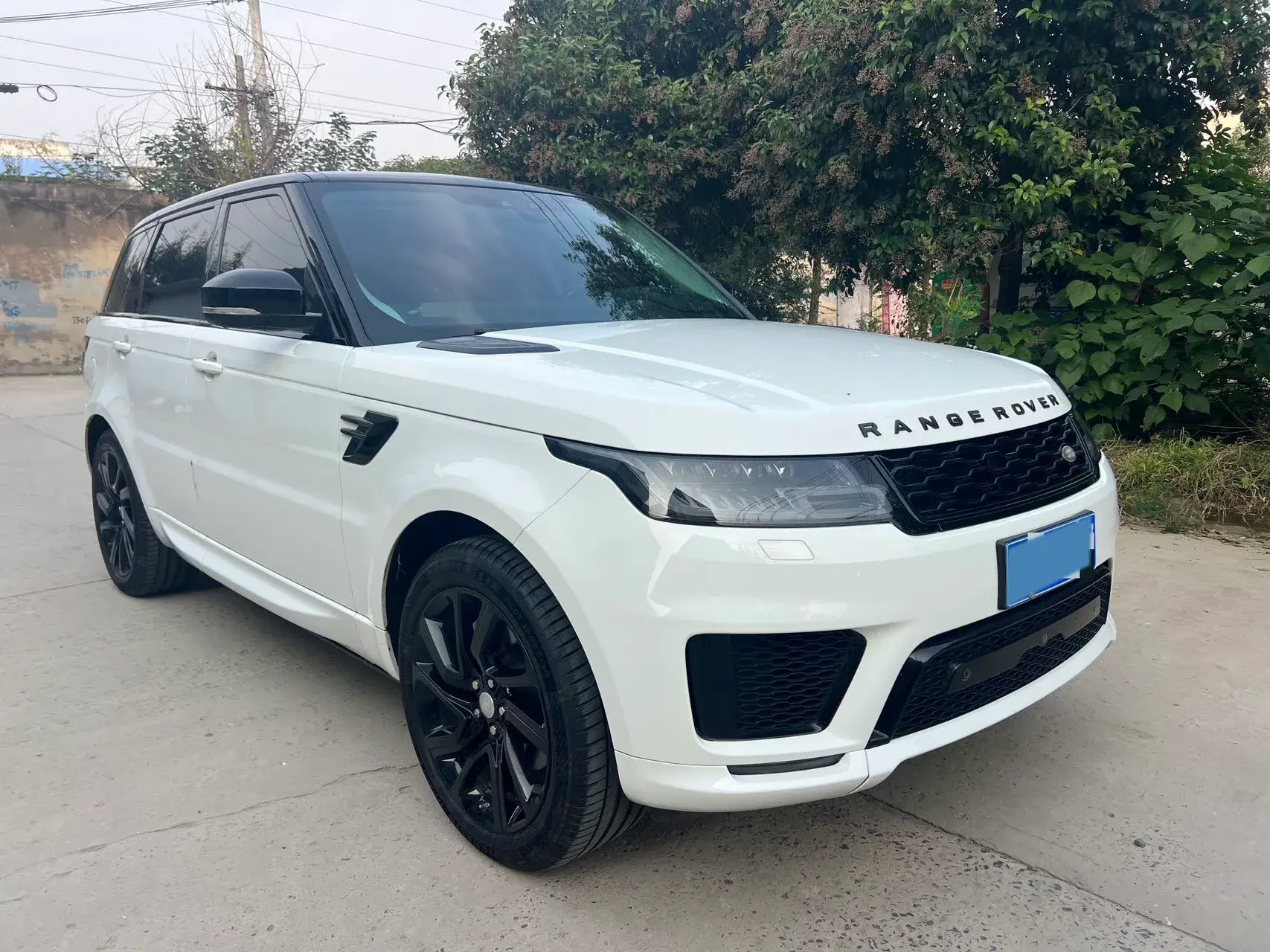 2020 LAND ROVER thumbnail 3