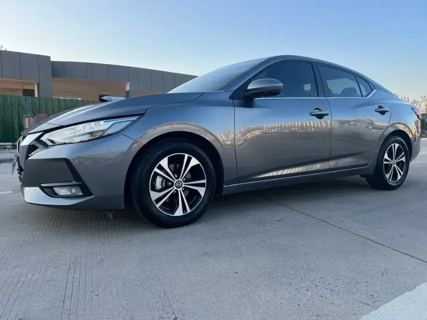 2021 NISSAN SYLPHY view 1