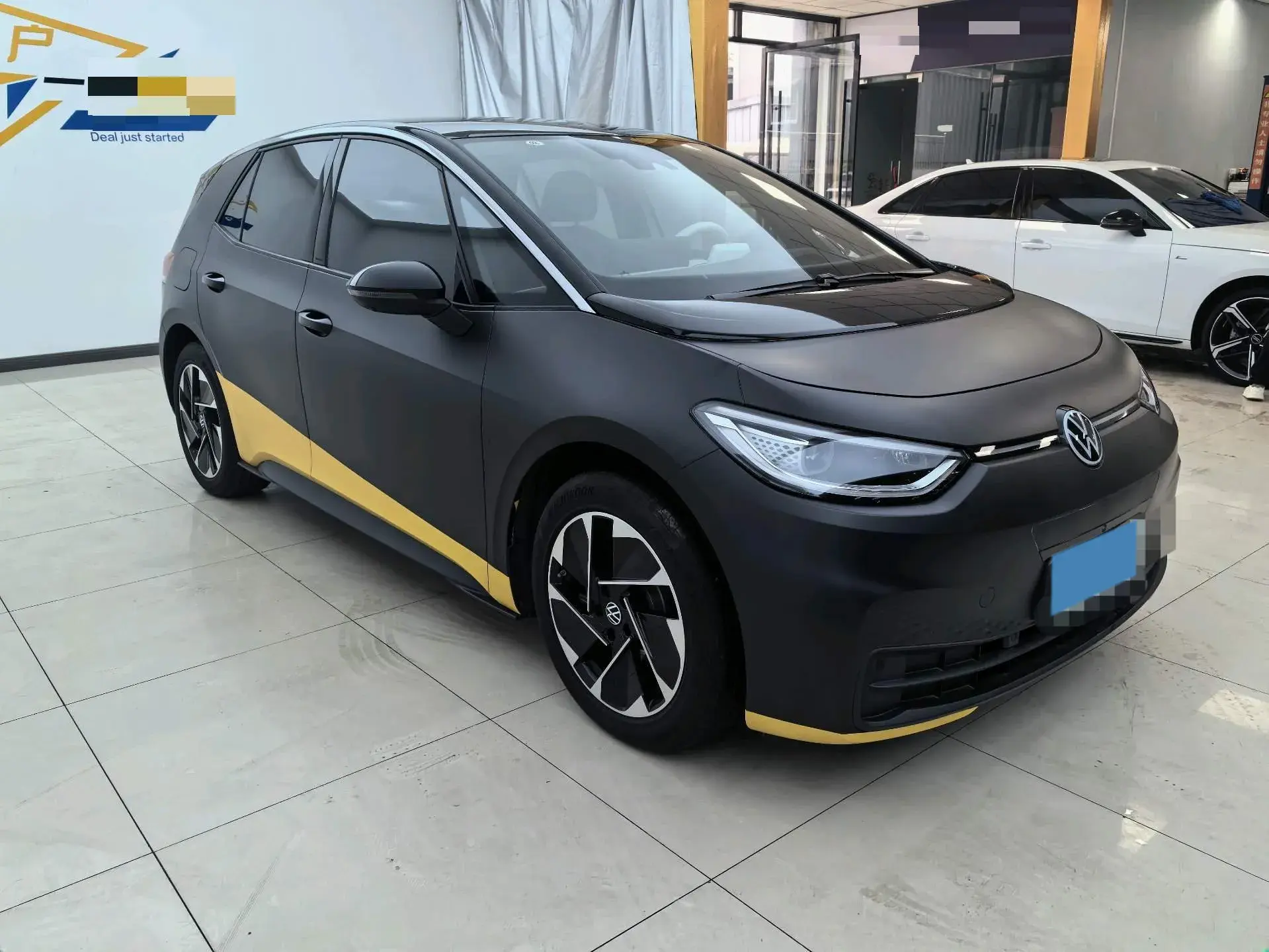 2025 VOLKSWAGEN ID.3 thumbnail 2