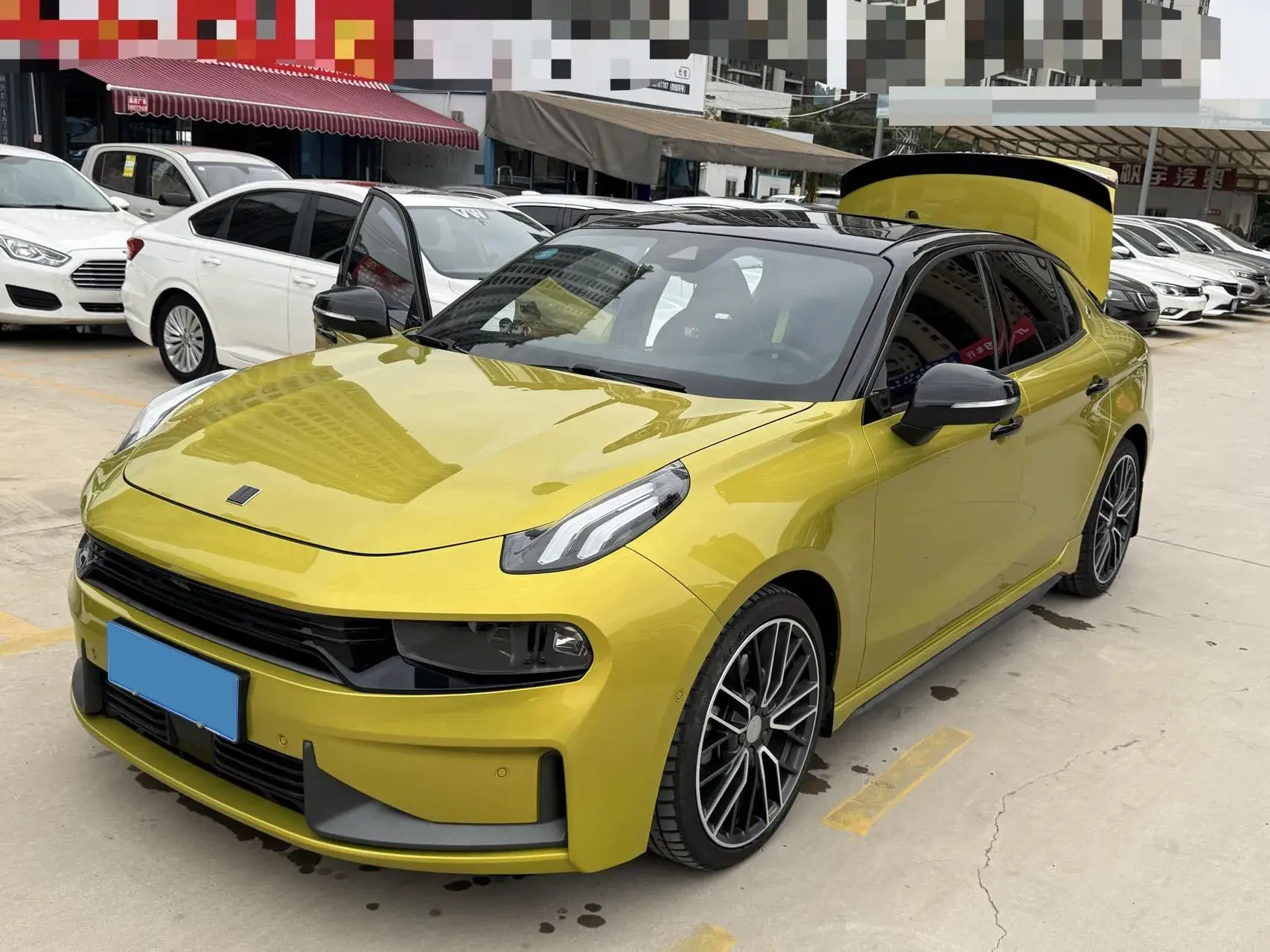 2019 LYNK&CO 03 view 1