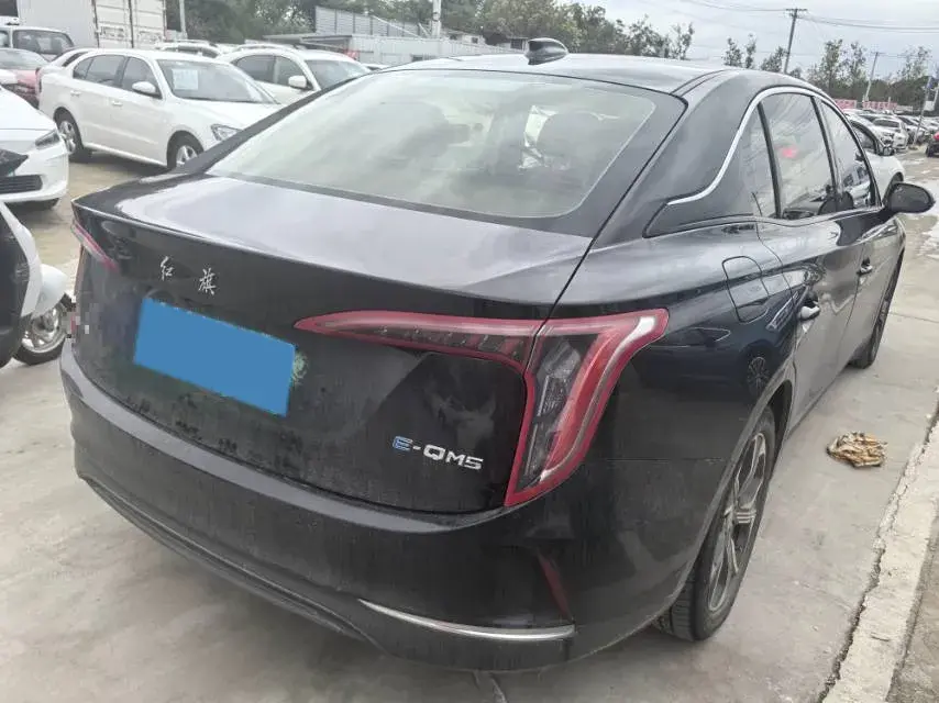 2023 HONGQI E-QM5 thumbnail 2