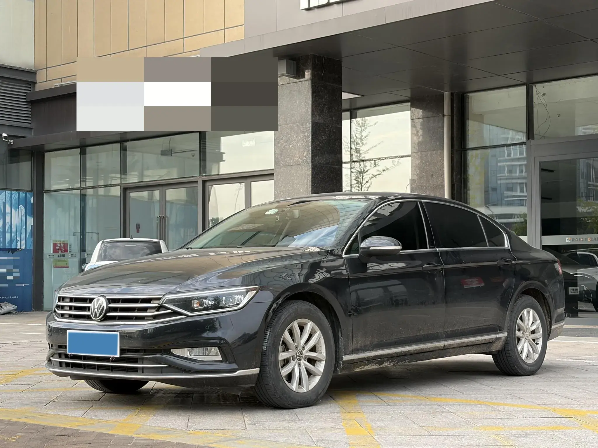 2020 VOLKSWAGEN MAGOTAN view 1