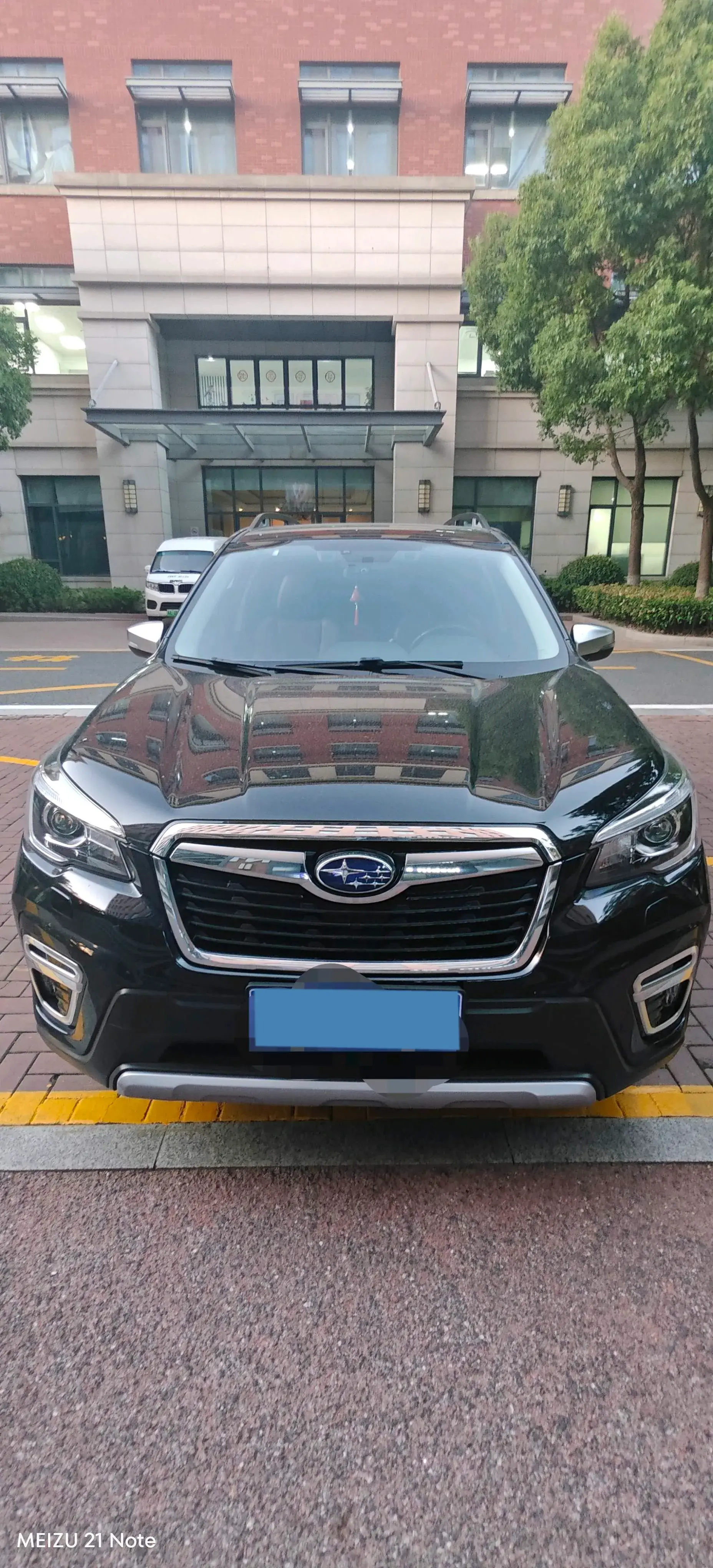 2021 SUBARU FORESTER thumbnail 2