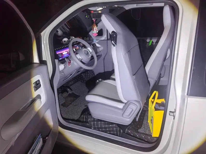 2023 WuLing Air ev BEV 28.4KWH,autocango,china used car exporter,china ev exporter,chinese used car exporter,chinese used ev exporter