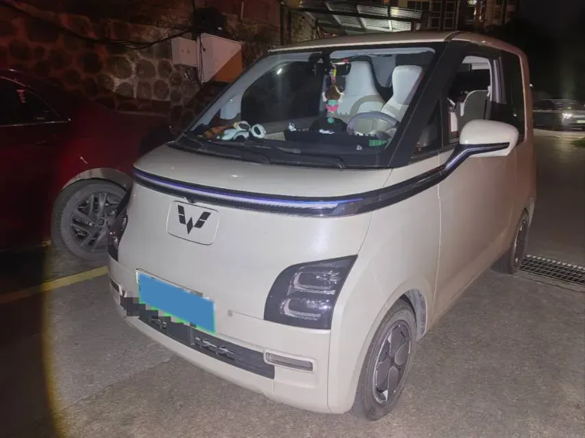 2023 WuLing Air ev BEV 28.4KWH,autocango,china used car exporter,china ev exporter,chinese used car exporter,chinese used ev exporter