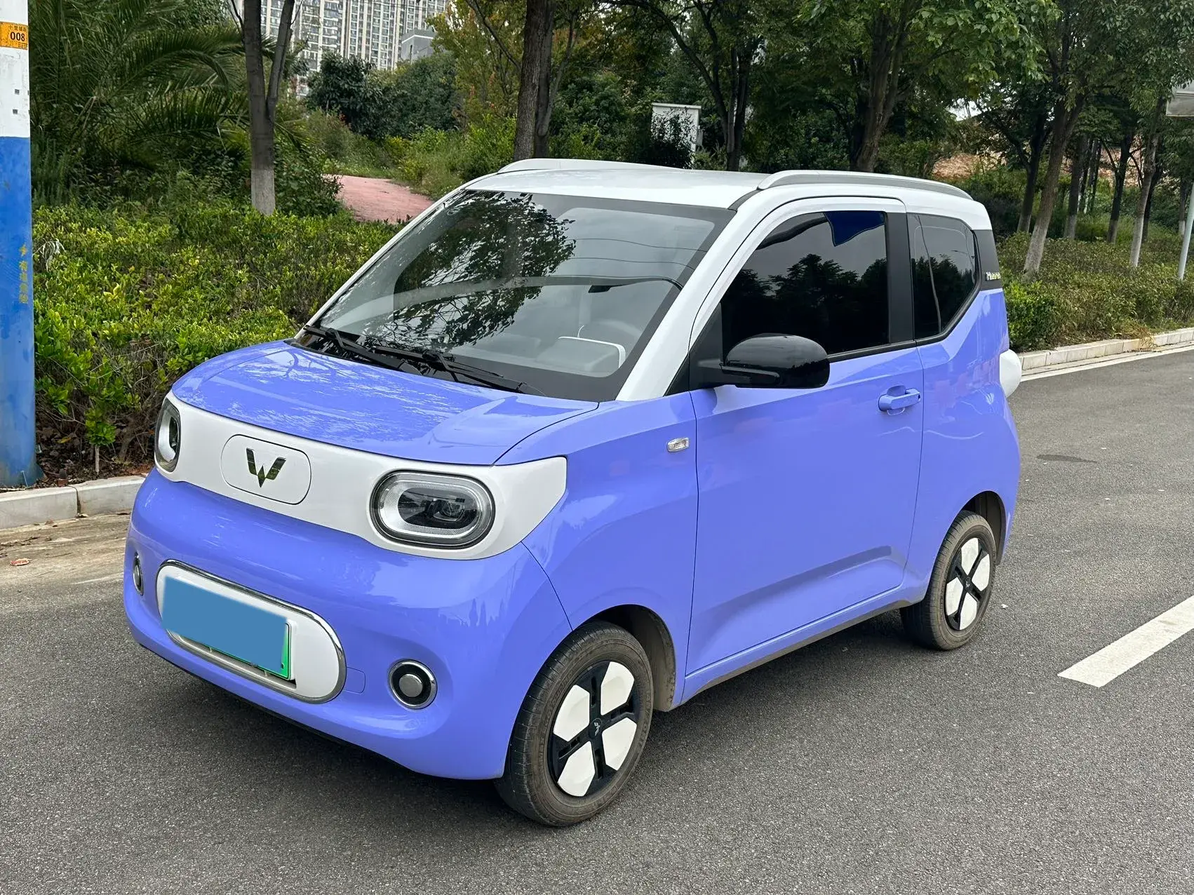 2024 WULING HONGGUANG view 1