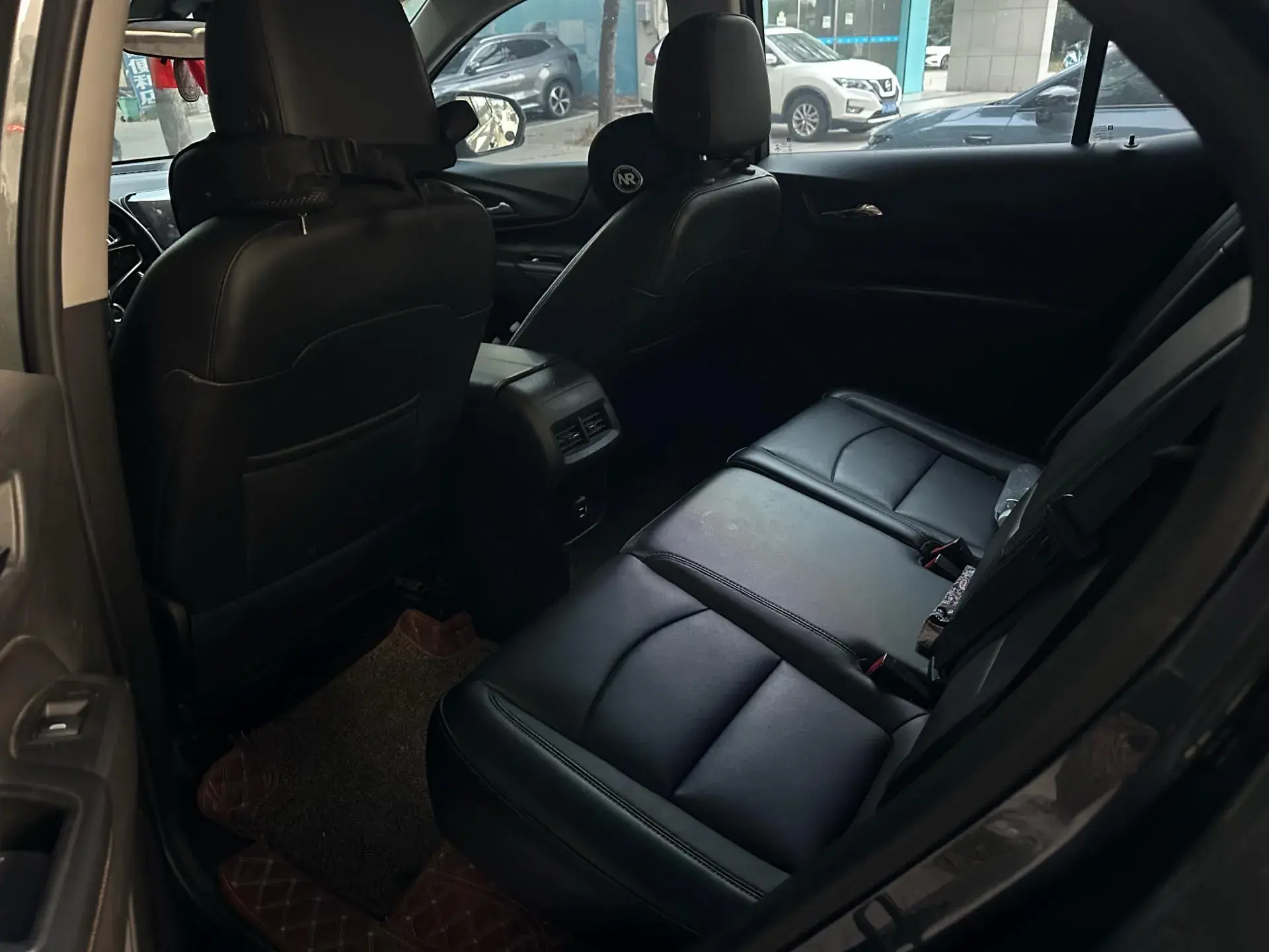 2018 CHEVROLET EQUINOX thumbnail 4