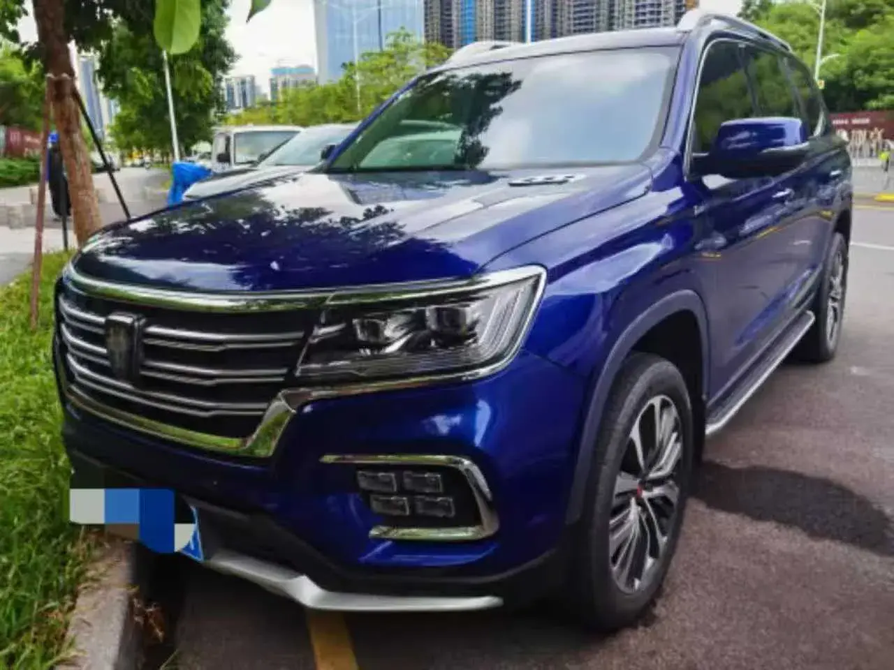 2018 ROEWE RX8 view 1