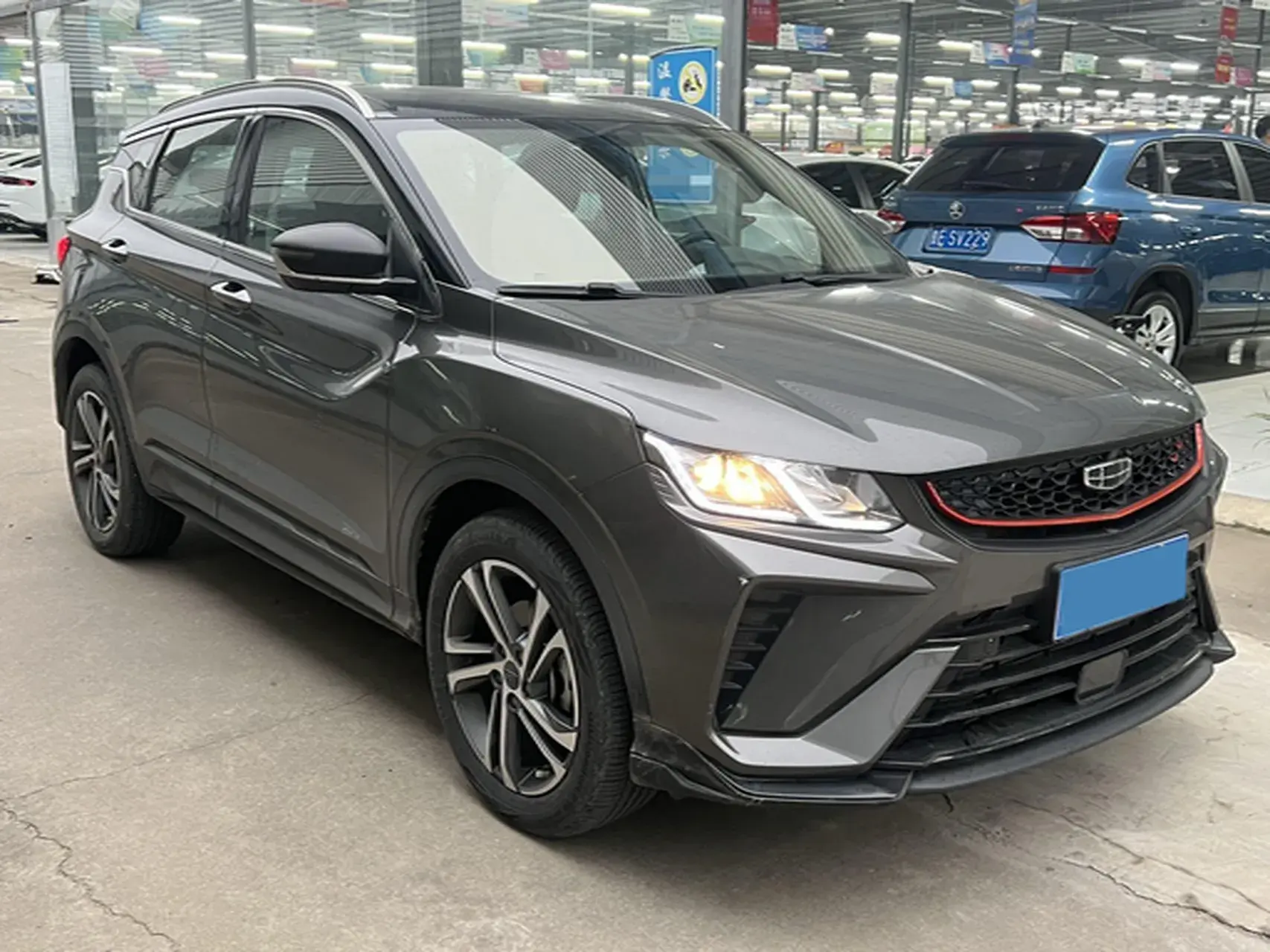 2021 GEELY COOLRAY thumbnail 3