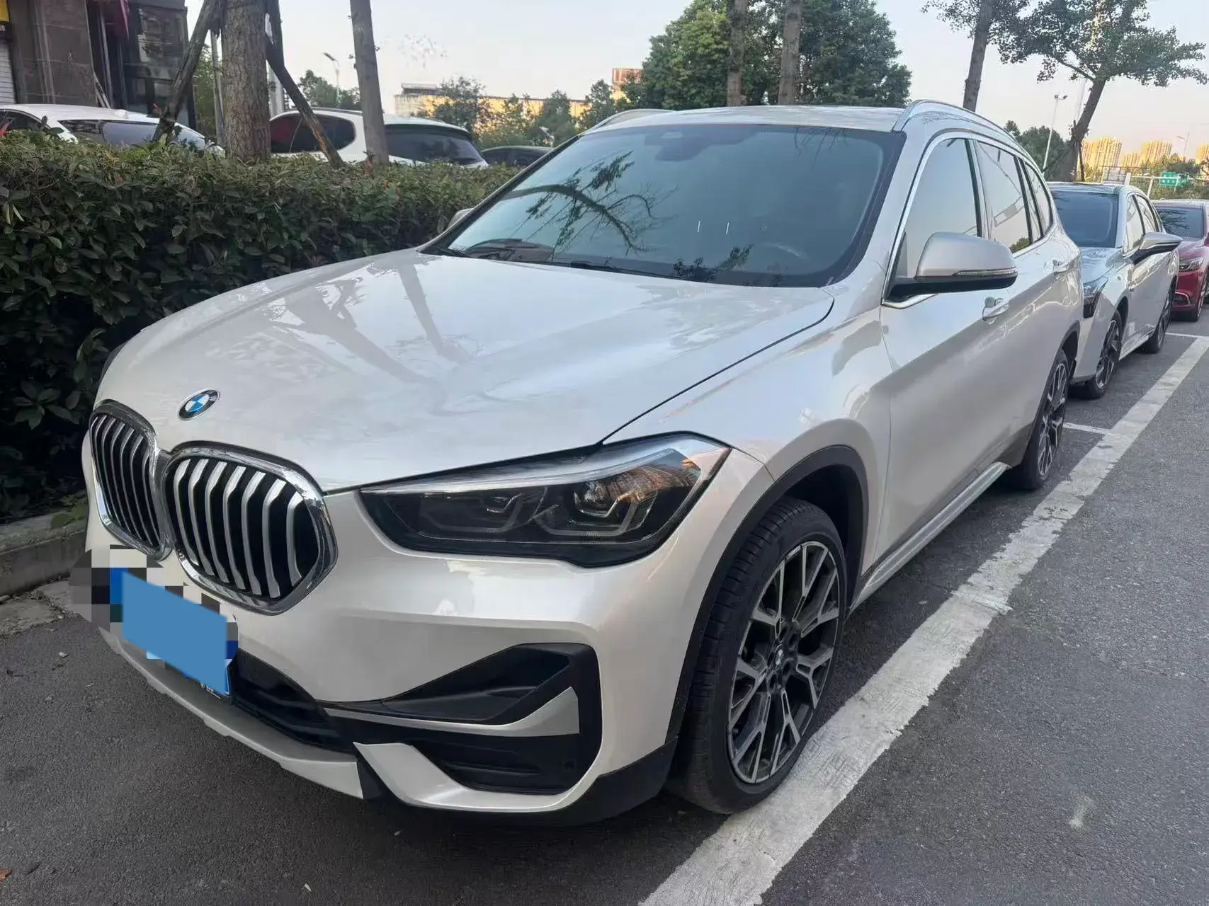 2021 BMW X1 view 1