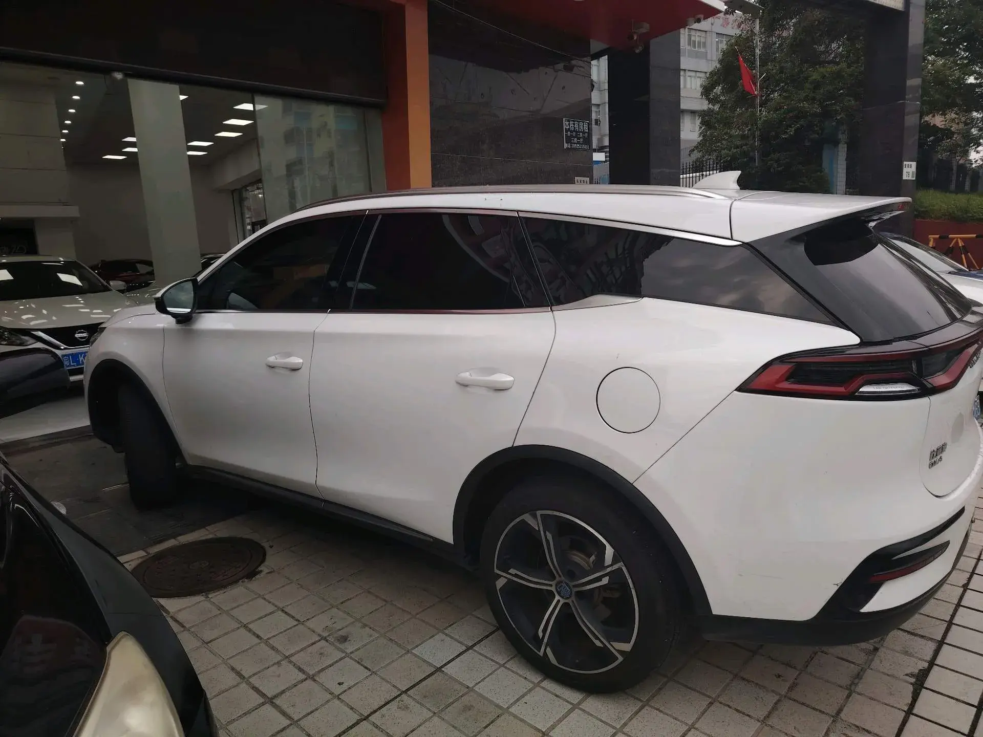 2021 BYD TANG thumbnail 3