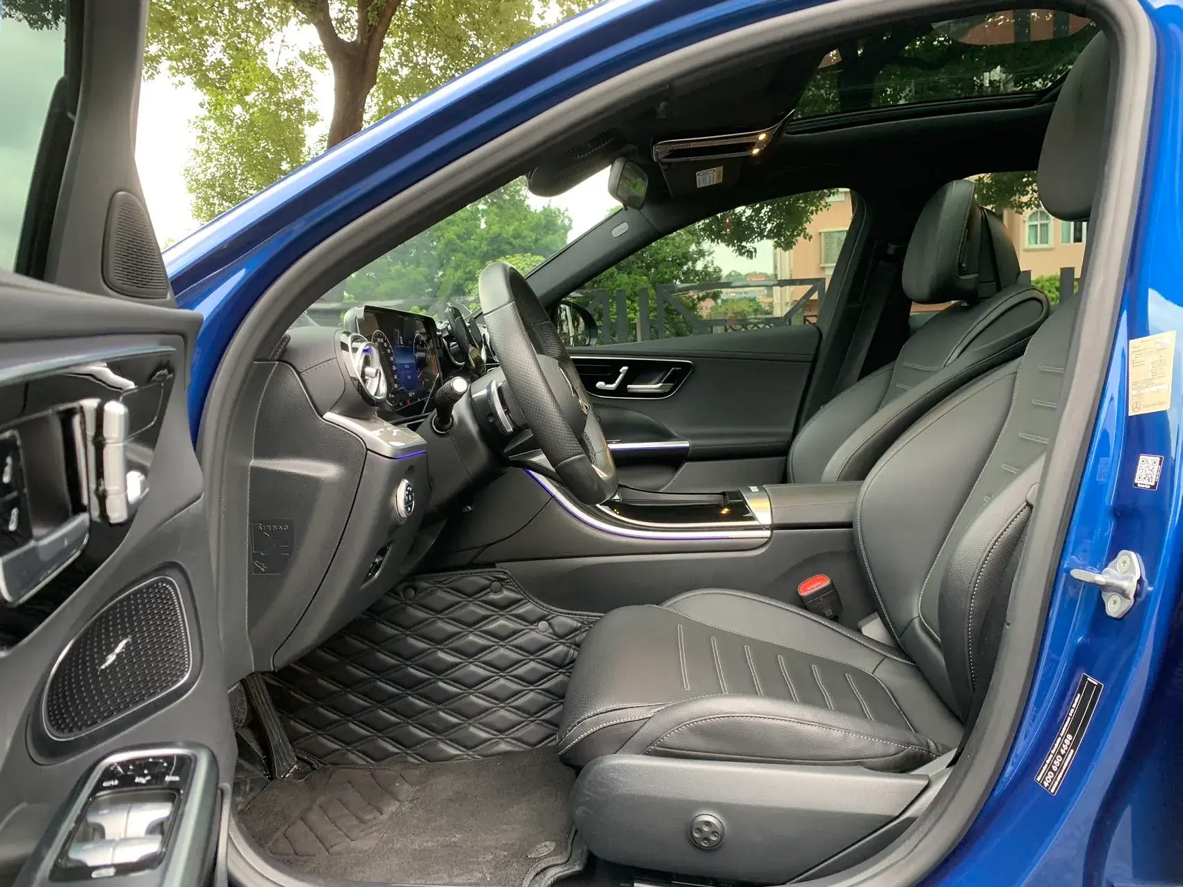 2022 MERCEDES-BENZ C thumbnail 3