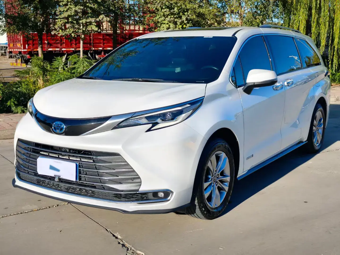 2021 TOYOTA SIENNA view 1