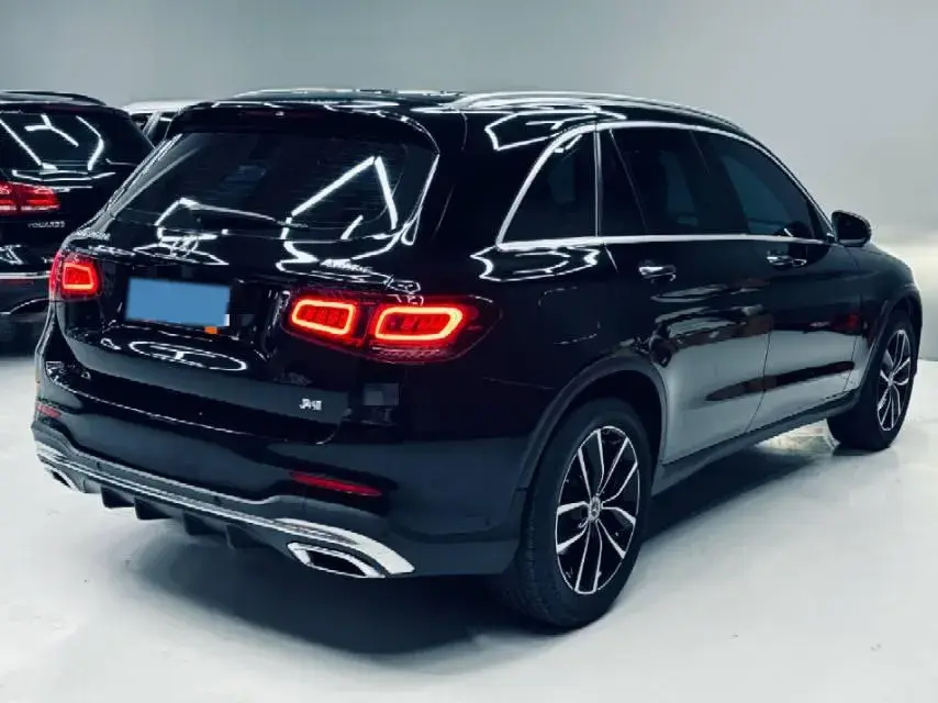 2022 MERCEDES-BENZ GLC thumbnail 4