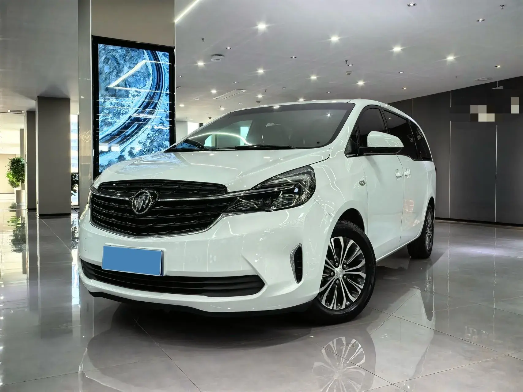 2021 BUICK GL8 view 1