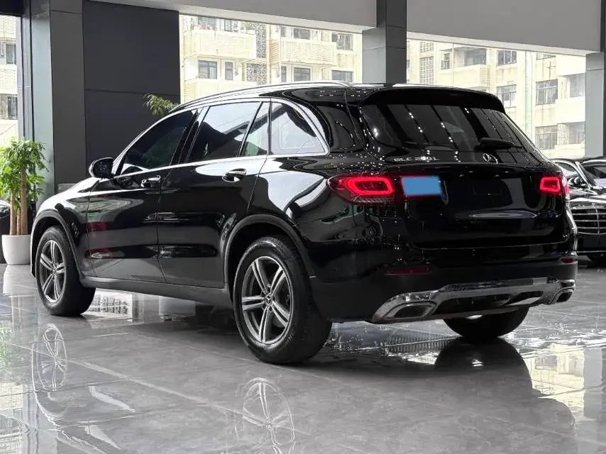 2021 MERCEDES-BENZ GLC thumbnail 4
