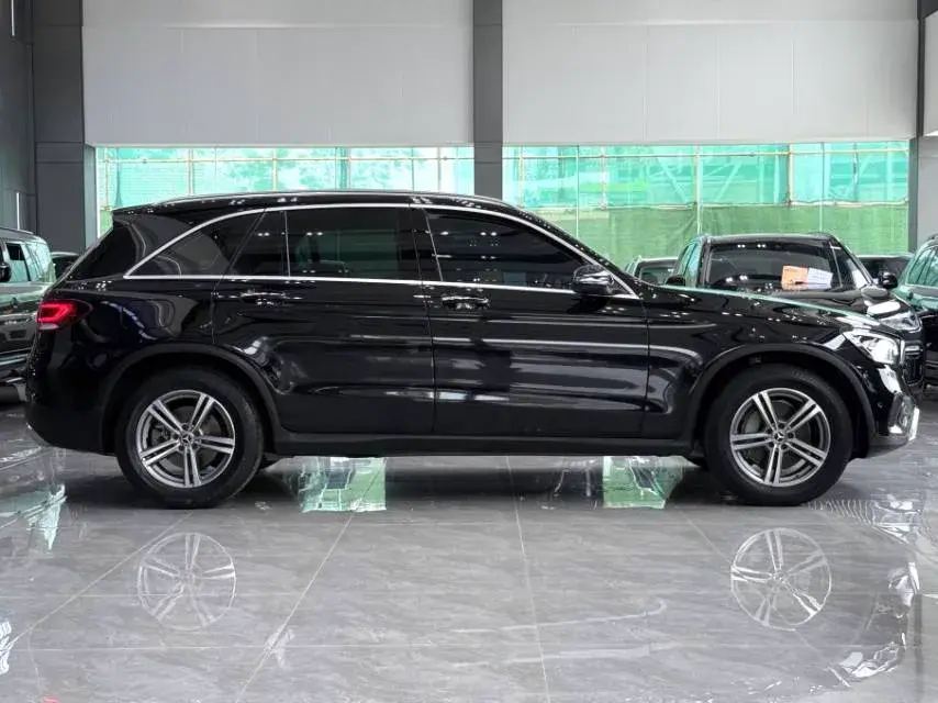 2021 MERCEDES-BENZ GLC thumbnail 3