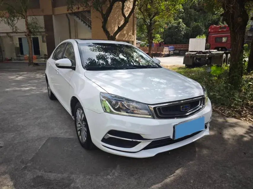2018 GEELY EMGRAND thumbnail 3