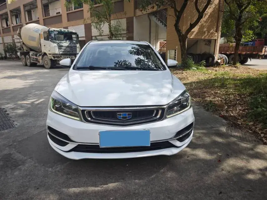 2018 GEELY EMGRAND thumbnail 2