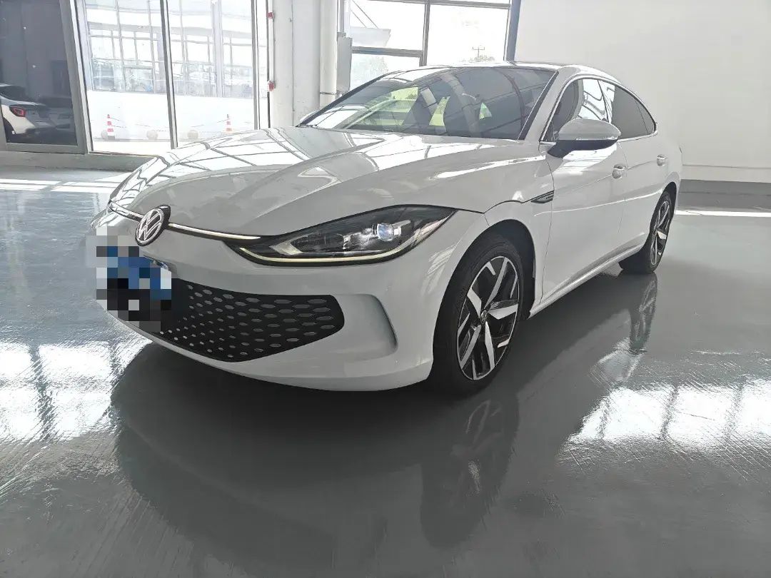 2023 VOLKSWAGEN LAMANDO view 1