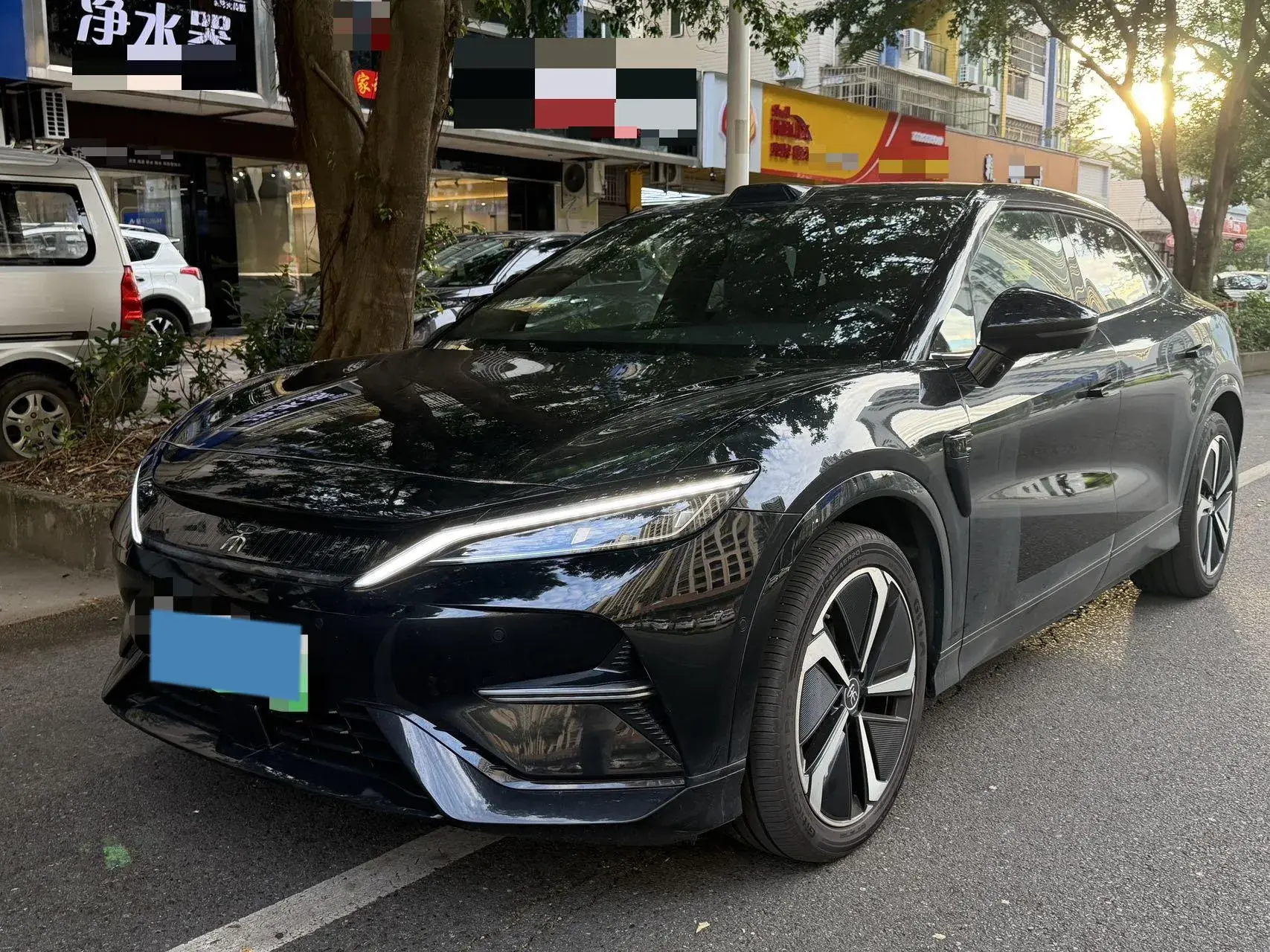 2025 BYD SONGL view 1