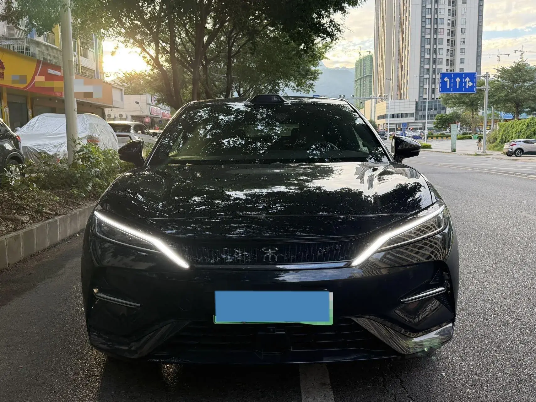 2025 BYD SONGL thumbnail 2