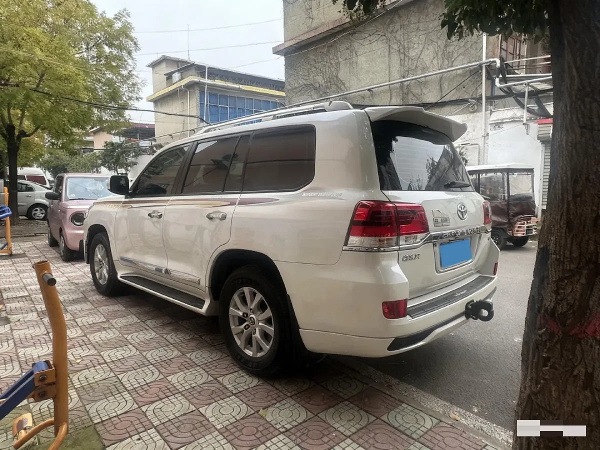 2016 Toyota Land Cruiser 4.6L 310HP V8 6AT,autocango,china used car exporter,china ev exporter,chinese used car exporter,chinese used ev exporter